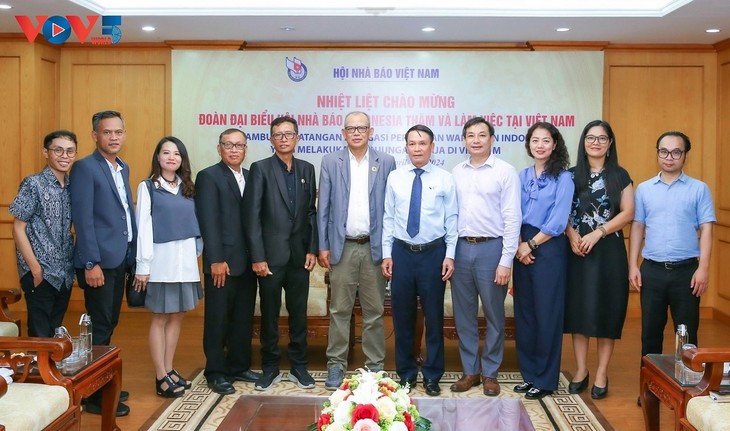 Vietnam, Indonesia Strengthen Press Cooperation to Boost Bilateral Relations