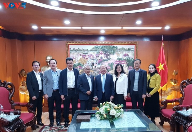 Vietnam-Indonesia Friendship Association and Indonesia-Vietnam Friendship Association Strengthen Cooperation